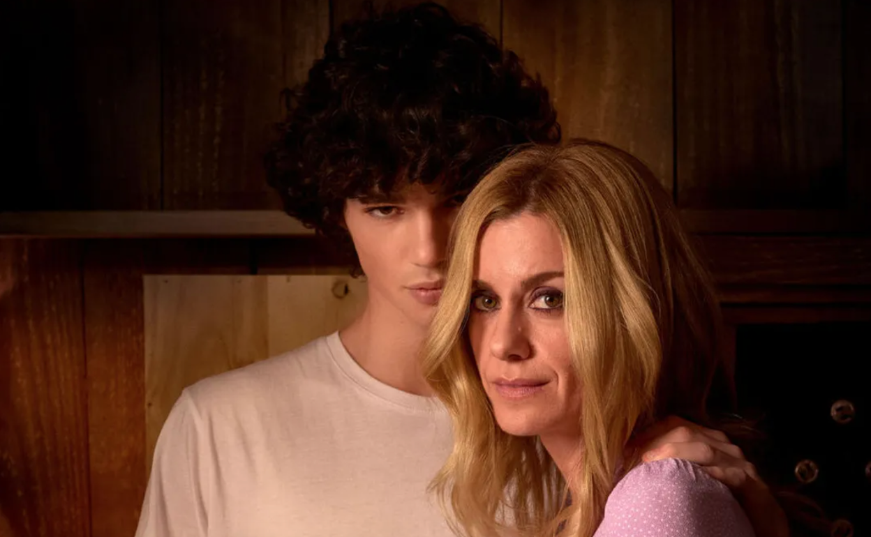 Serie Escándalo, relato de una obsesión argumento y polémica Las